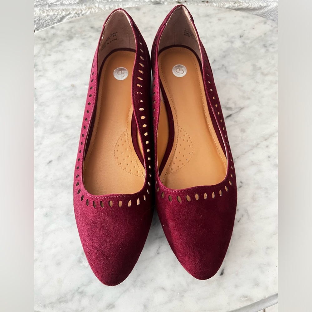 Point toe flats - Picture 3 of 7